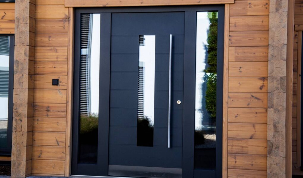 Drzwi aluminiowe: jak uniknąć przemarzania na progu i ościeżnicy?